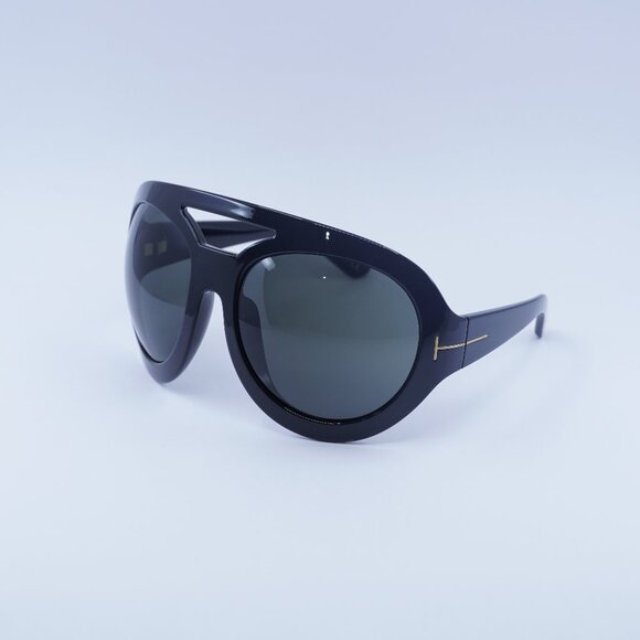 Tom Ford Serena-02 FT0886 01A Sunglasses Black Round Frame, Smoke Lenses - Picture 1 of 10